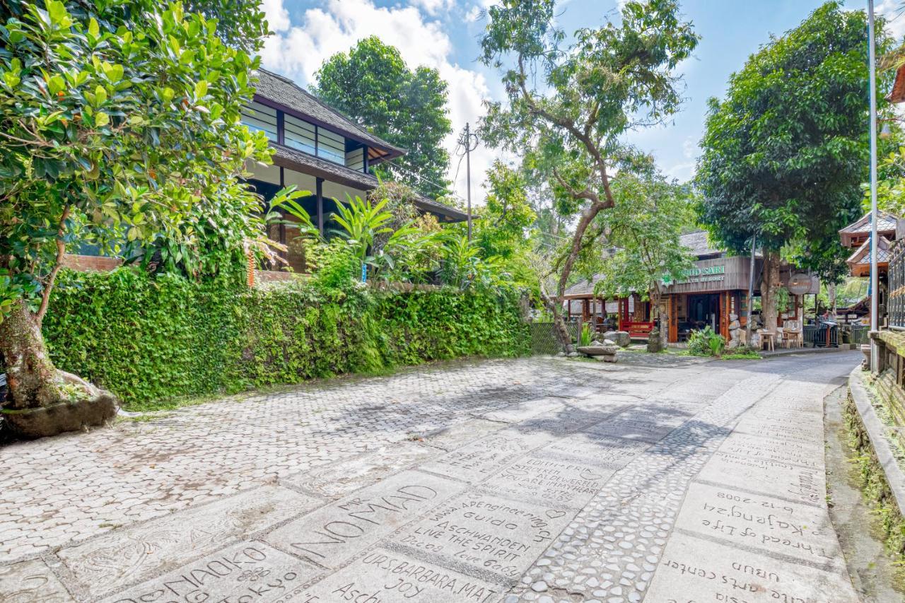 Ubud Sari Health Resort Екстер'єр фото