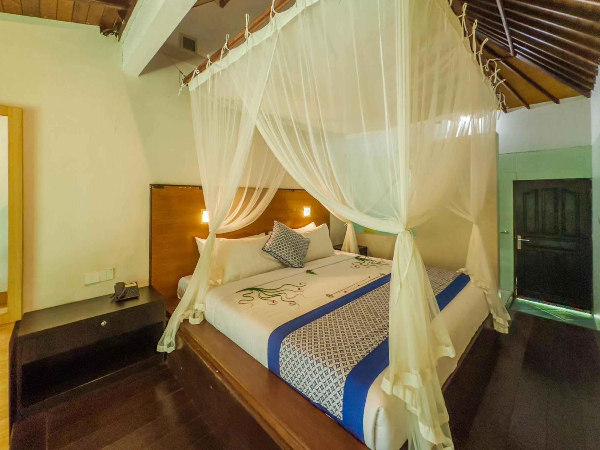 Ubud Sari Health Resort Екстер'єр фото