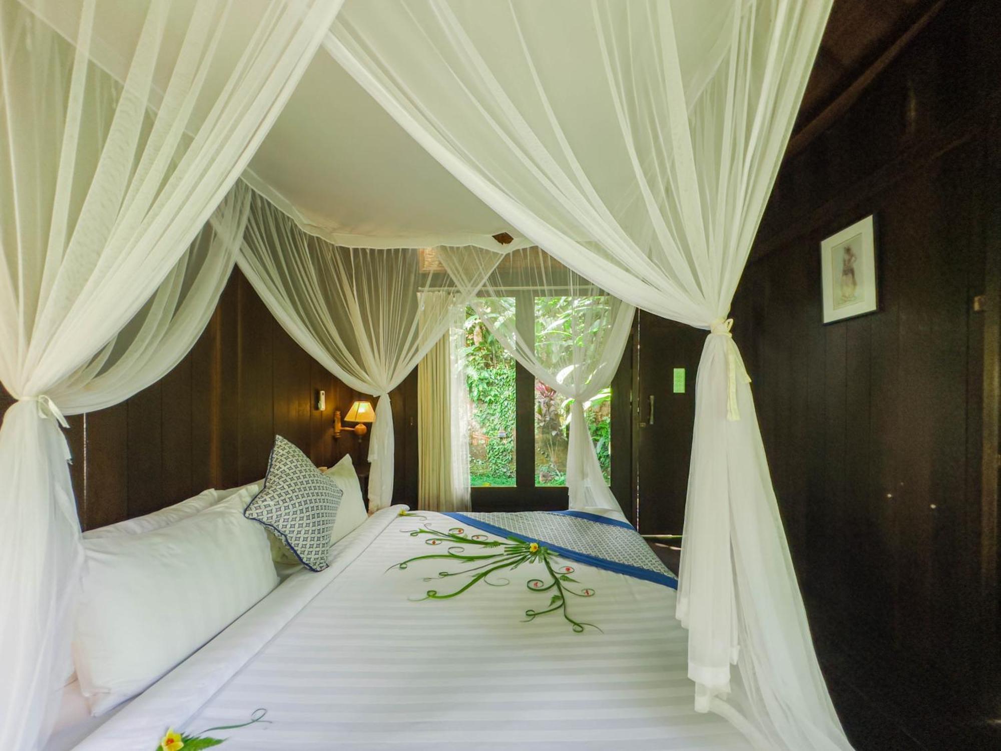 Ubud Sari Health Resort Екстер'єр фото