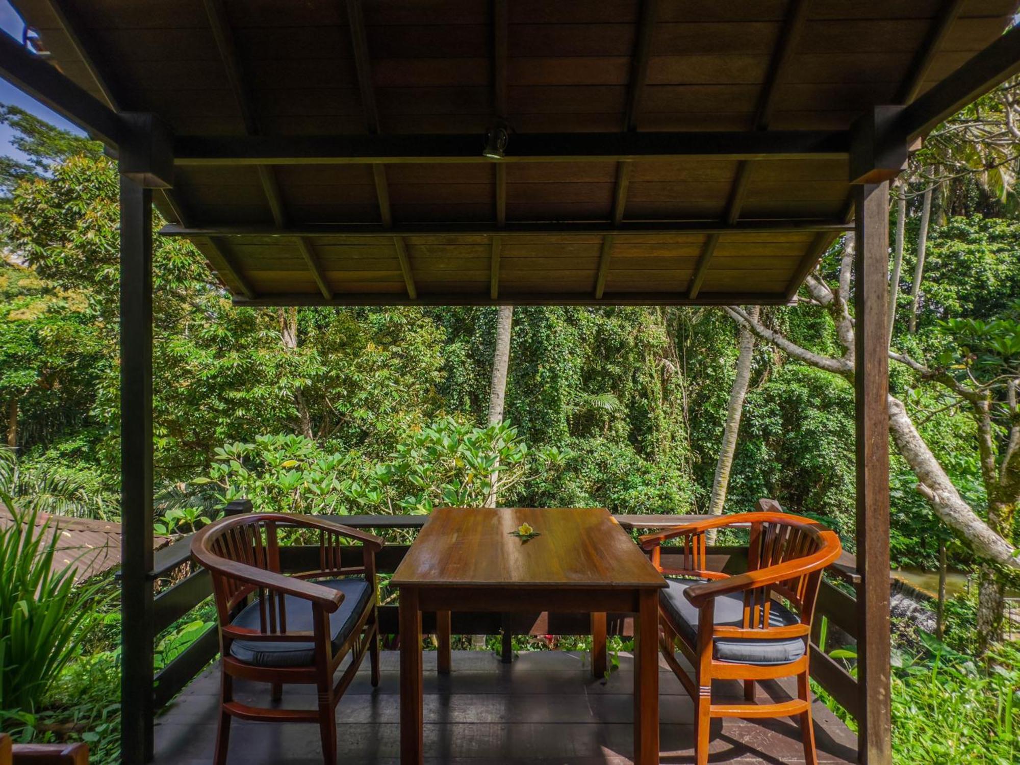 Ubud Sari Health Resort Екстер'єр фото